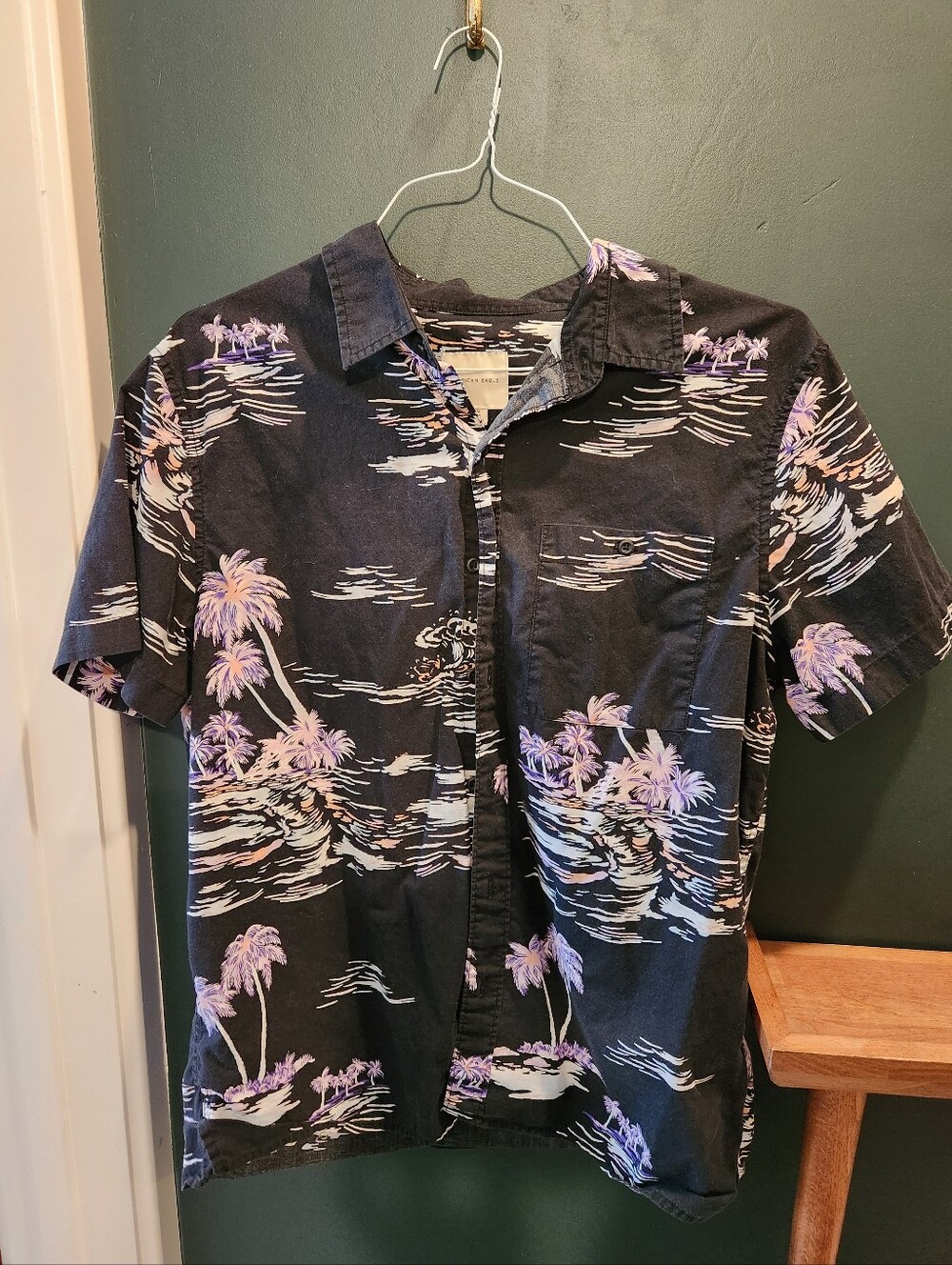 American Eagle Short Sleeve Button Up Tropical Print Shirt